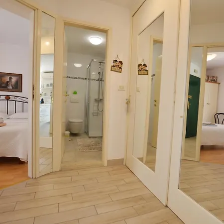 Apartment Bea & Leo *