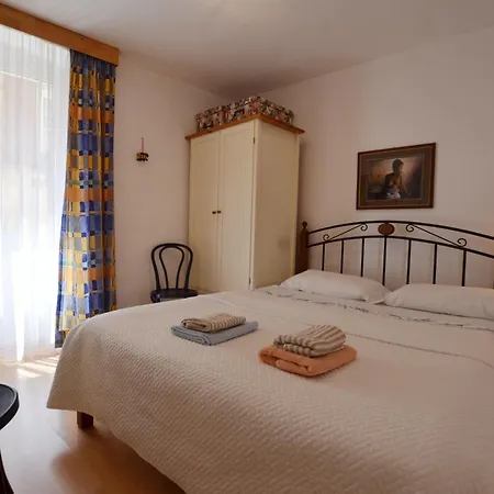 Bea & Leo Apartment *